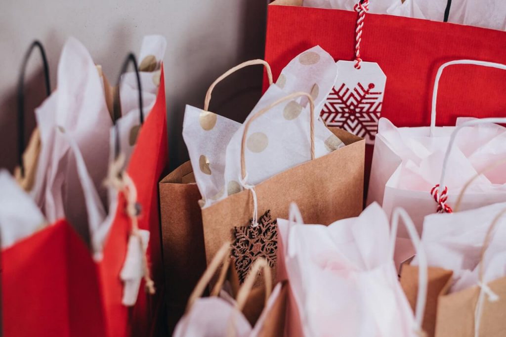 How Retailers Can Optimize Their Holiday Shopping ROI